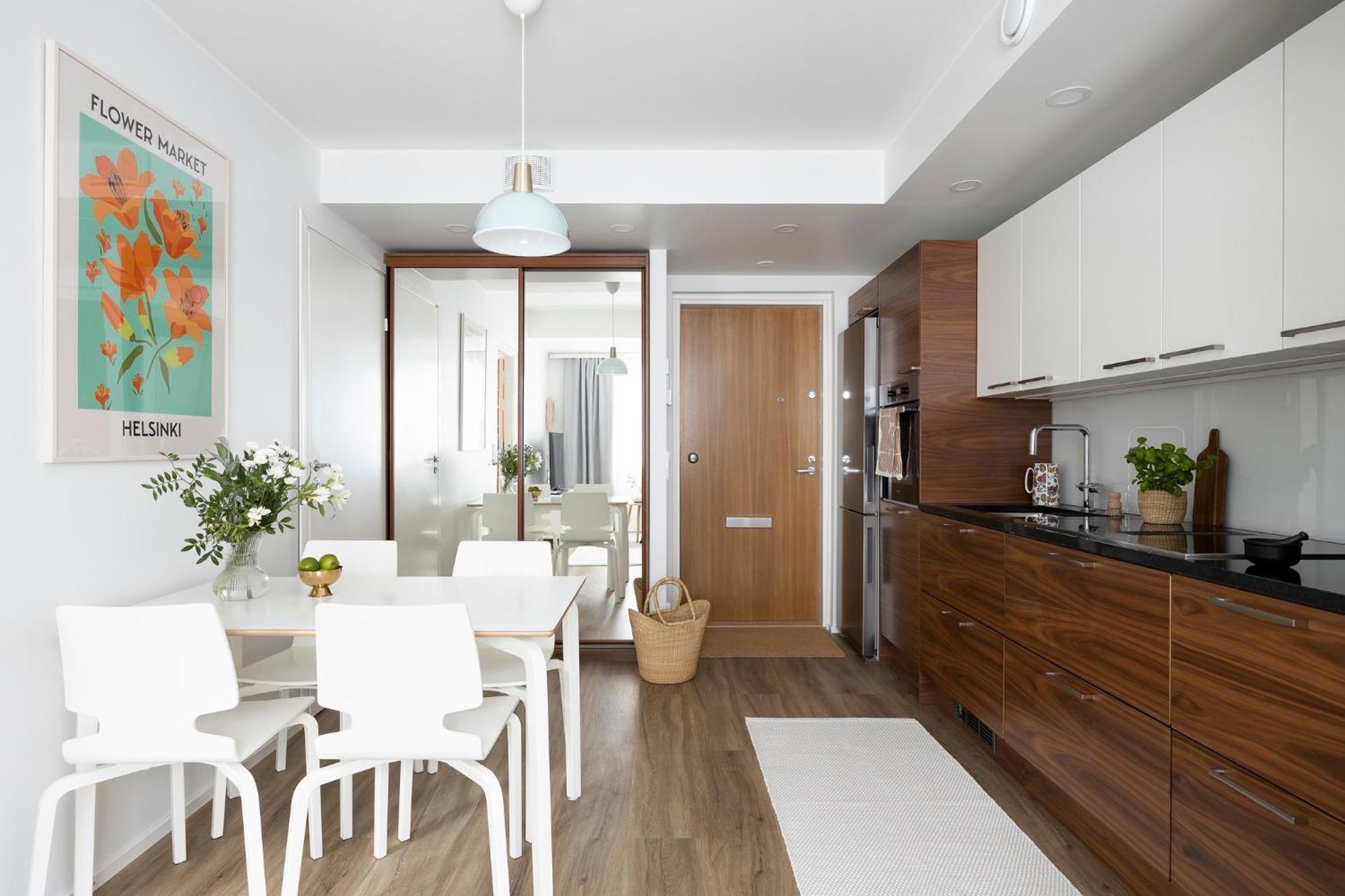 Stylish Flat In Trendy Kallio 赫尔辛基 外观 照片