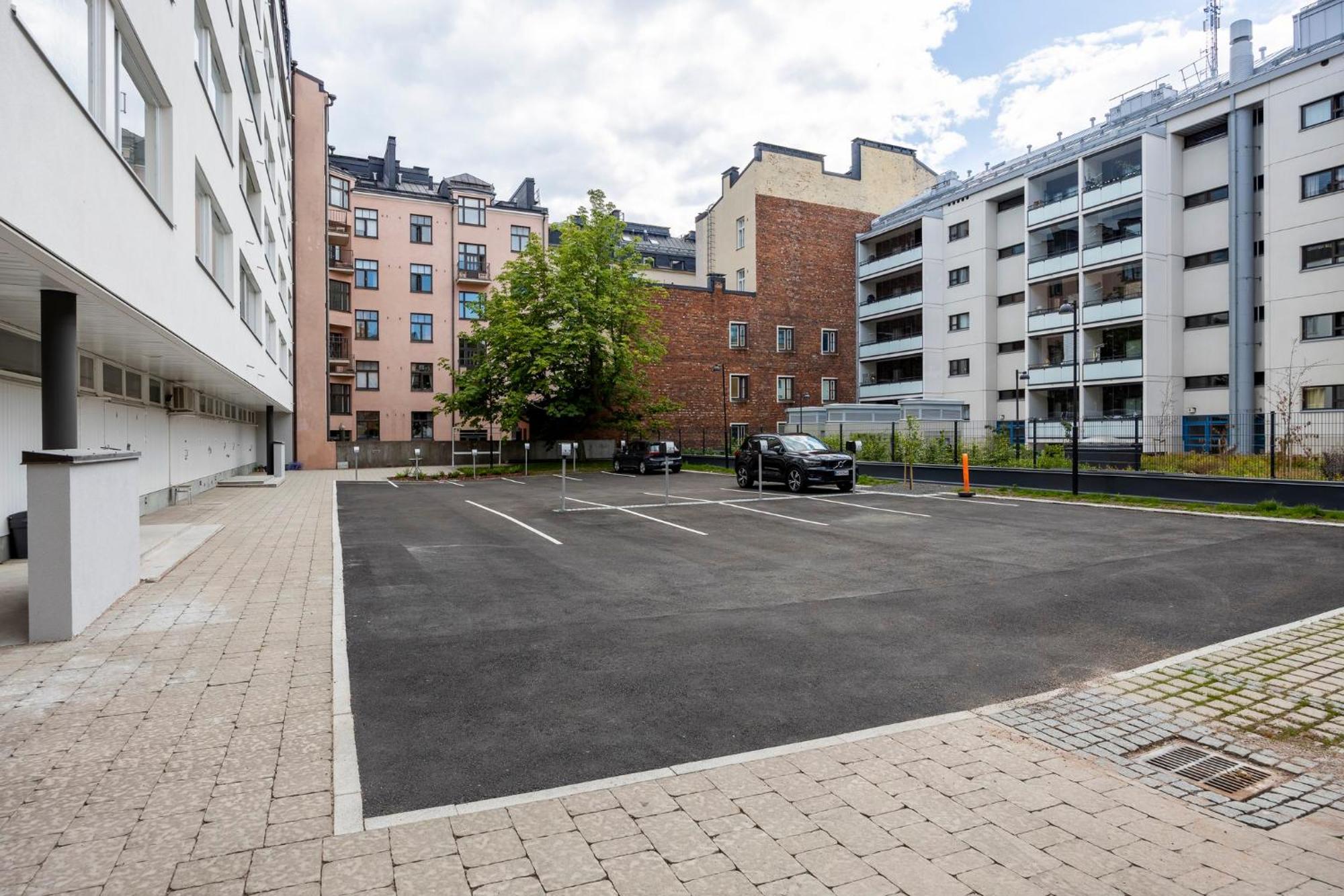 Stylish Flat In Trendy Kallio 赫尔辛基 外观 照片