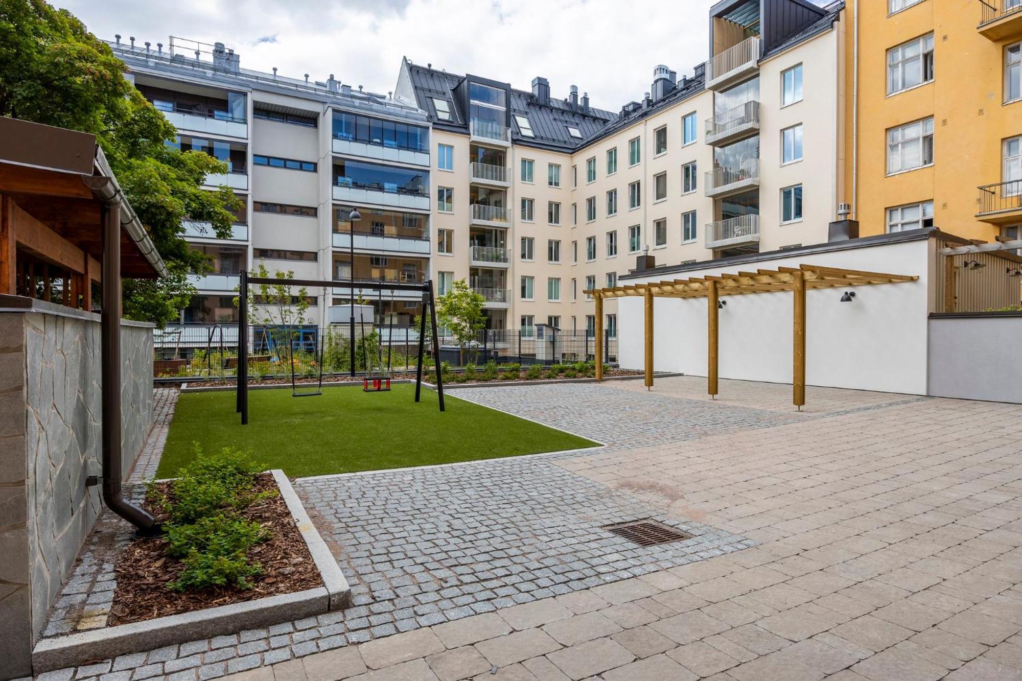 Stylish Flat In Trendy Kallio 赫尔辛基 外观 照片